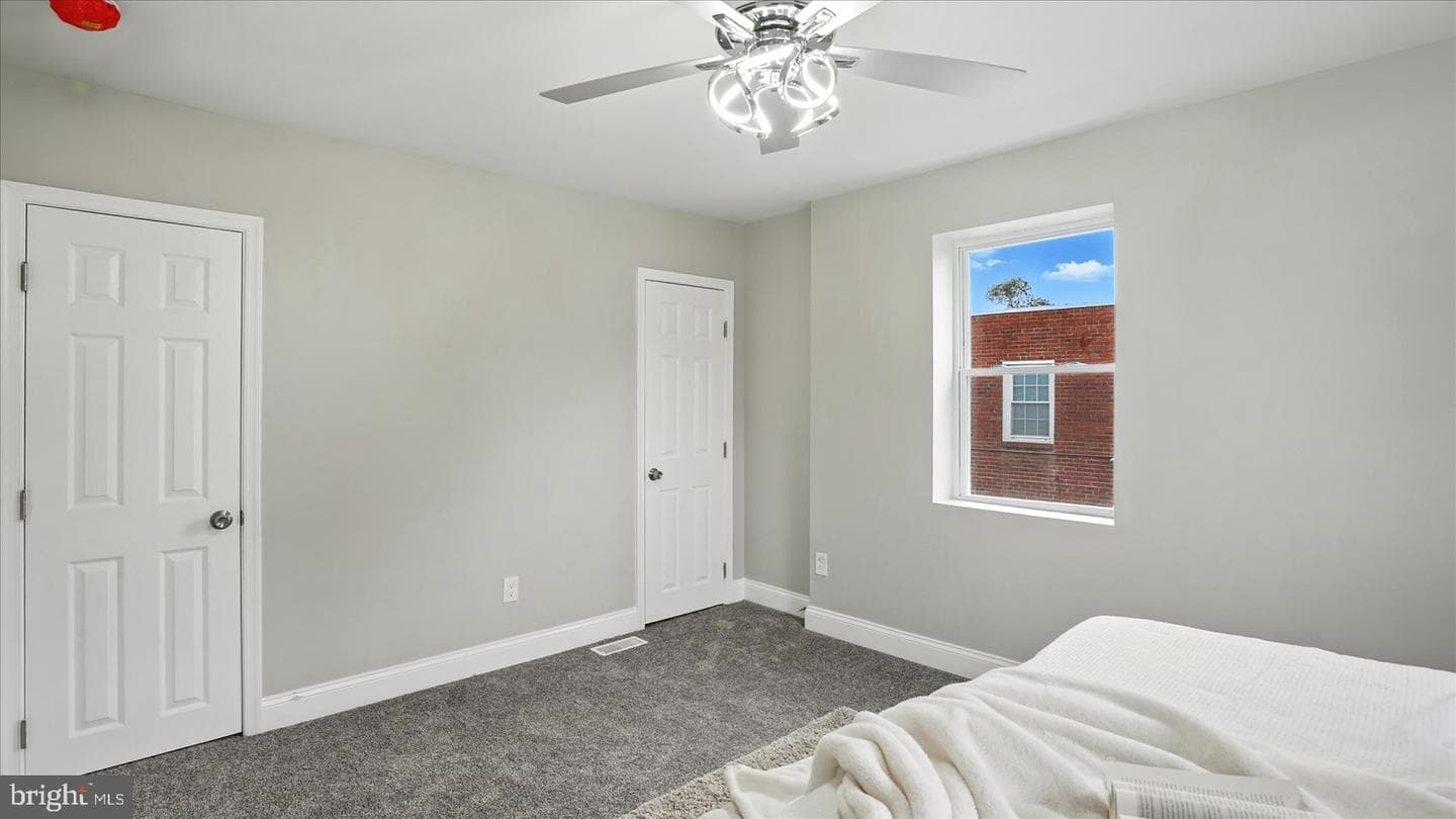 4703 Post Road photo 29