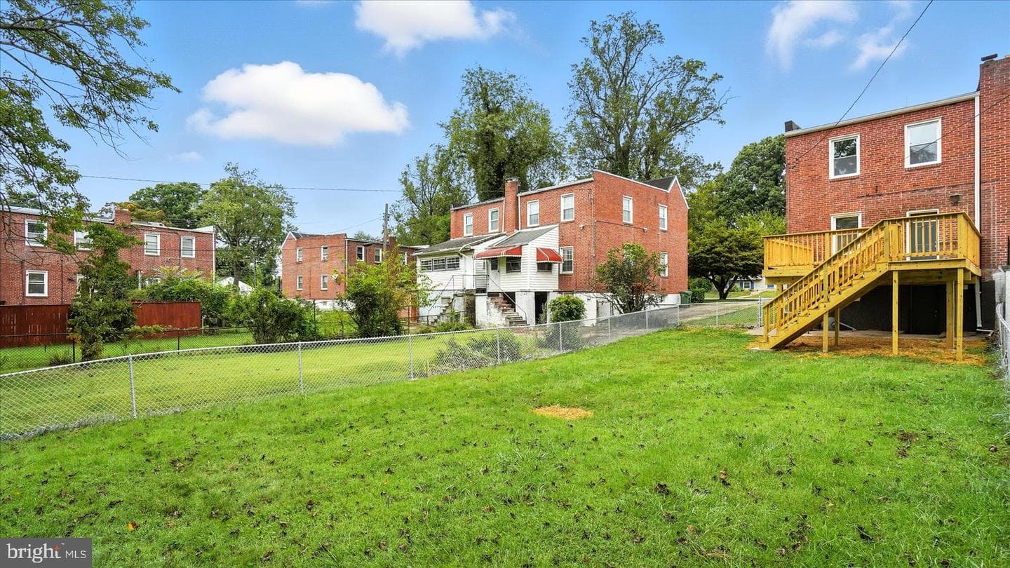 4703 Post Road photo 38