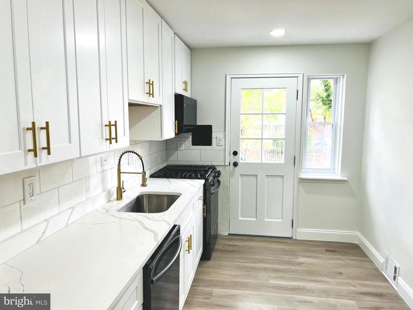 1814 Winford Road photo 10
