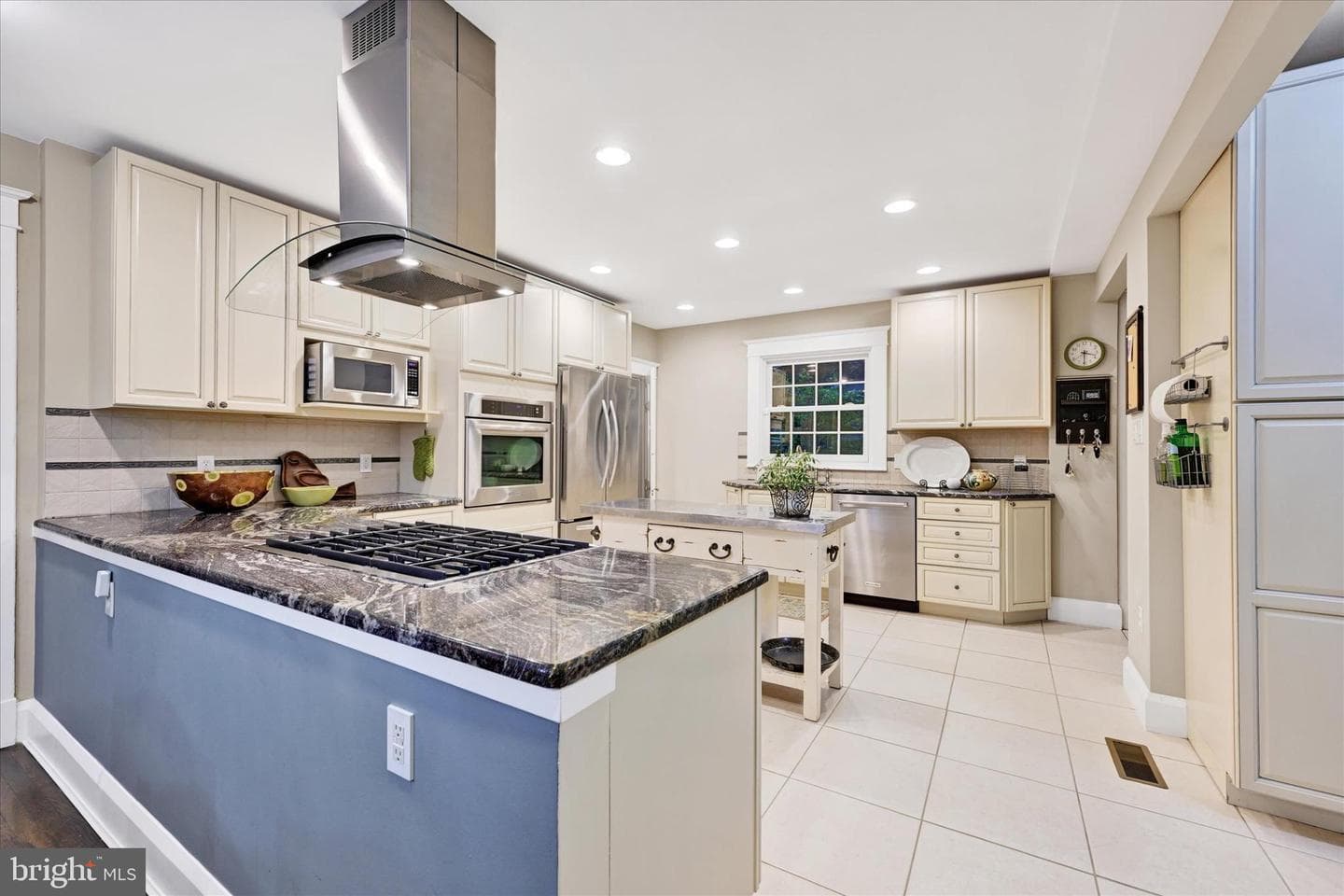 1 Merrymount Road photo 17