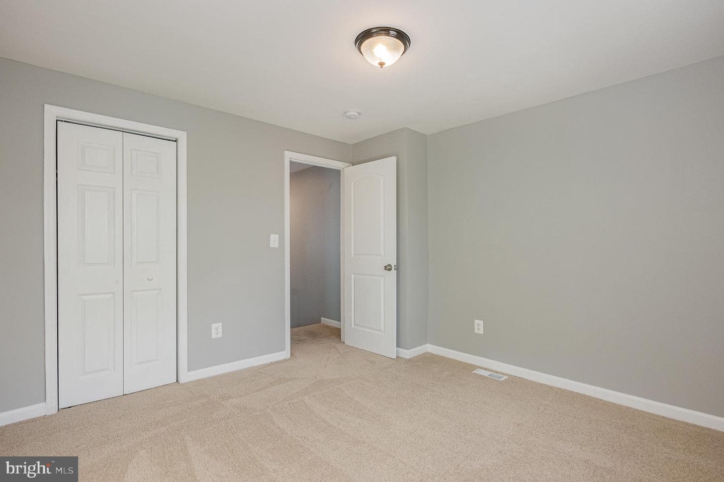 550 S Bentalou Street photo 11