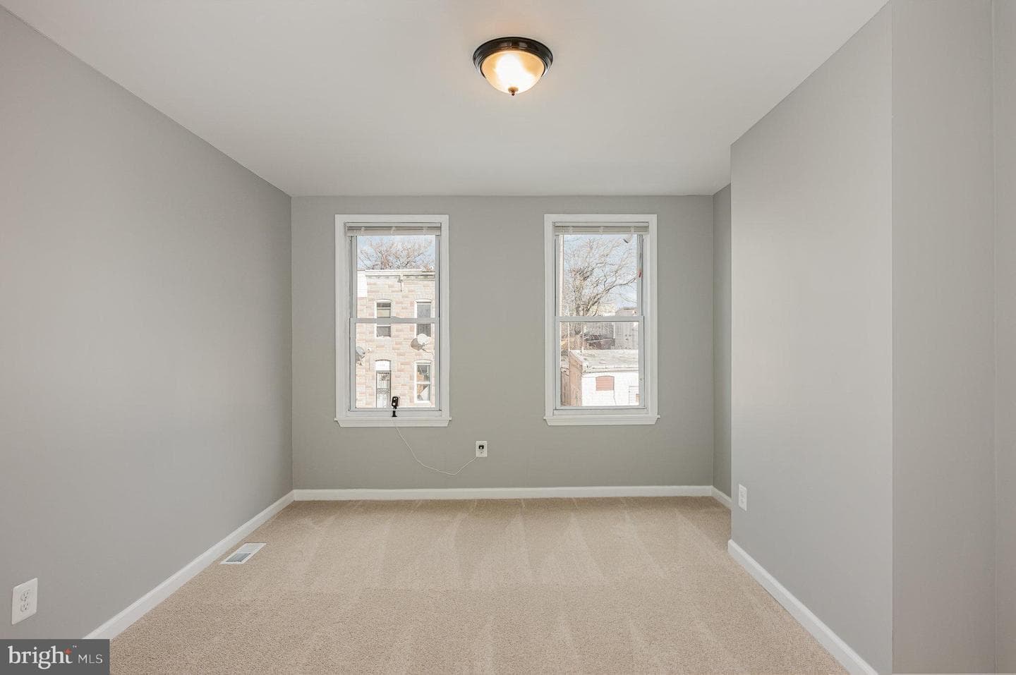 550 S Bentalou Street photo 12