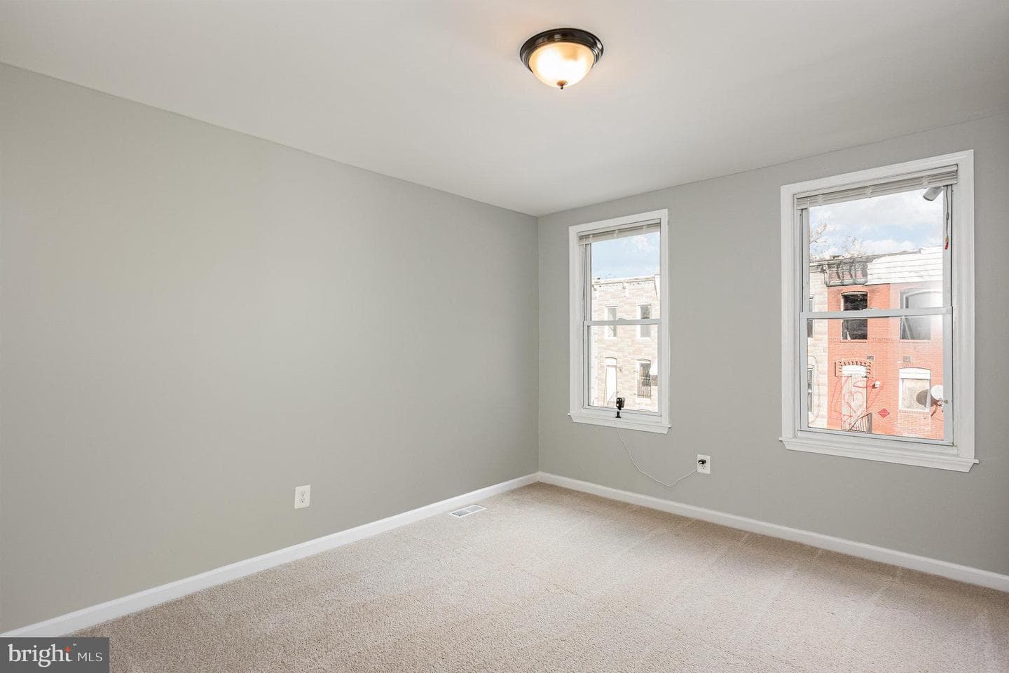 550 S Bentalou Street photo 14