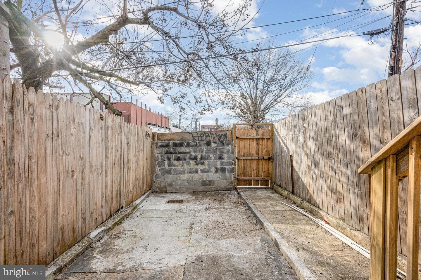 550 S Bentalou Street photo 25