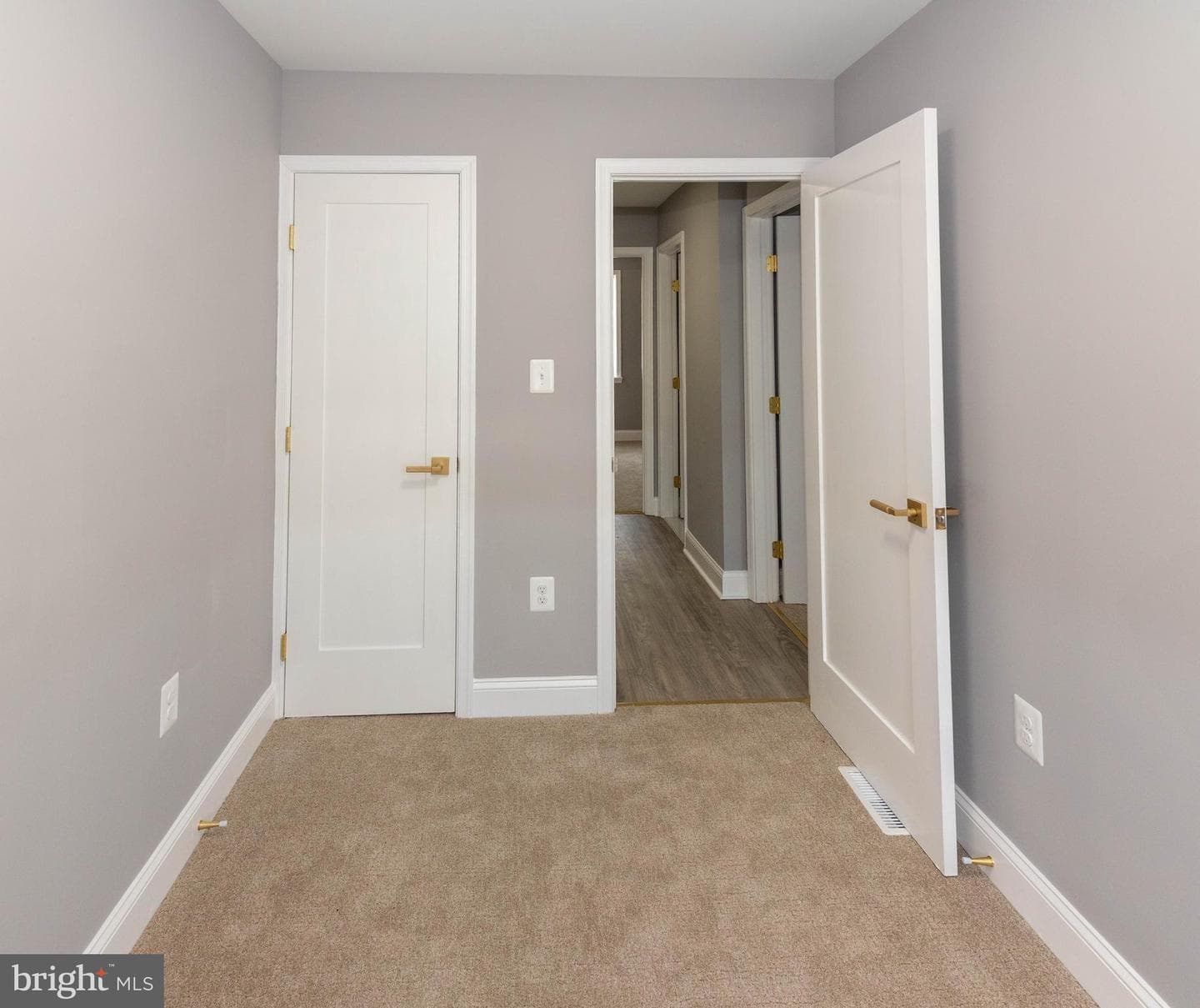 4843 Greencrest Road photo 19