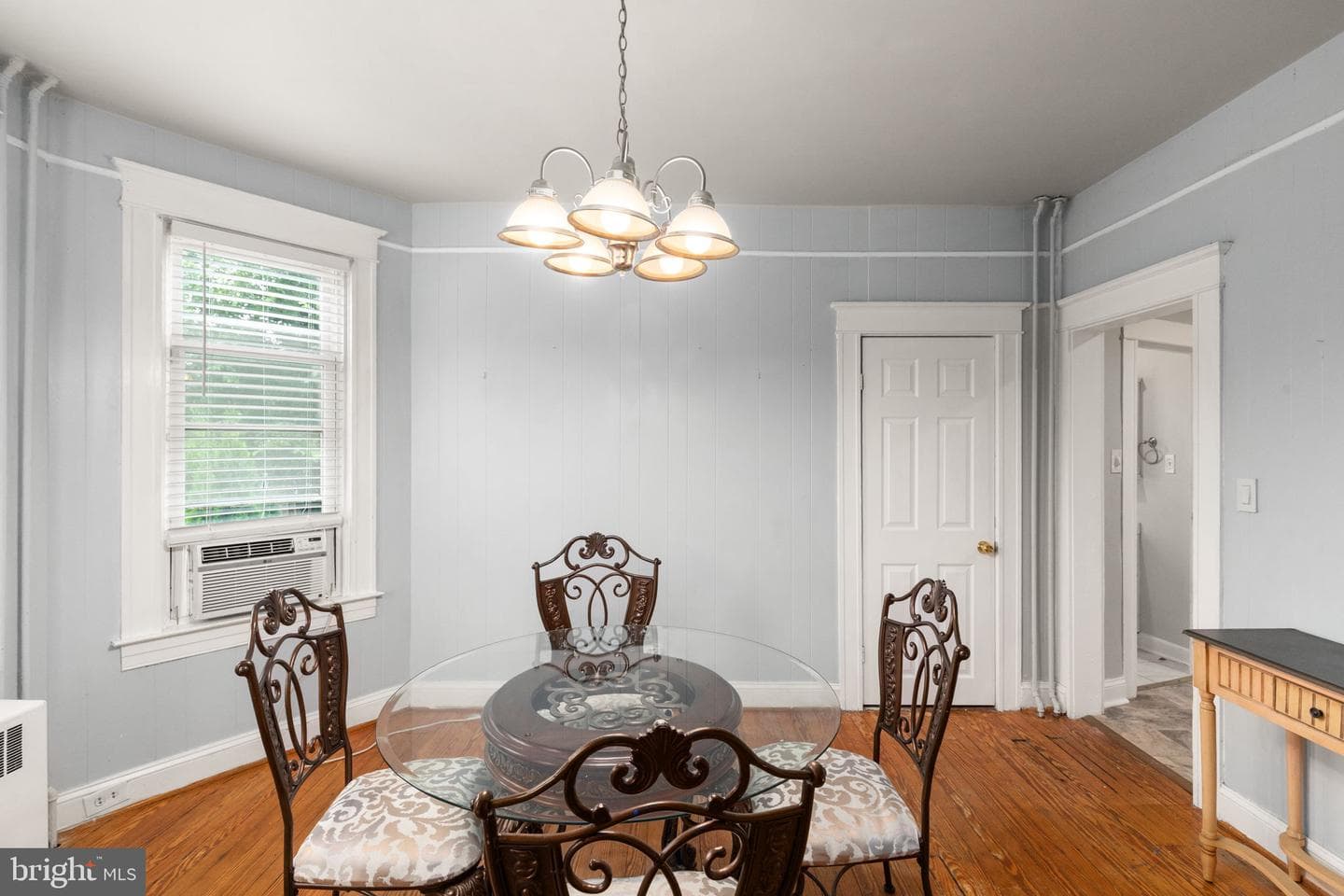 4614 White Avenue photo 6