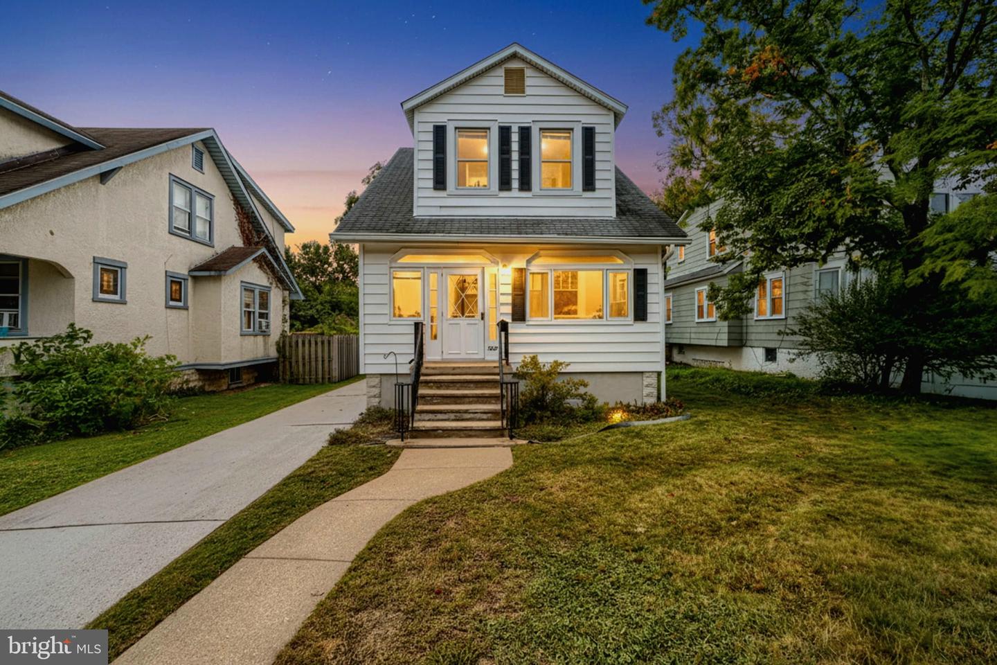 3027 Fleetwood Avenue photo 1