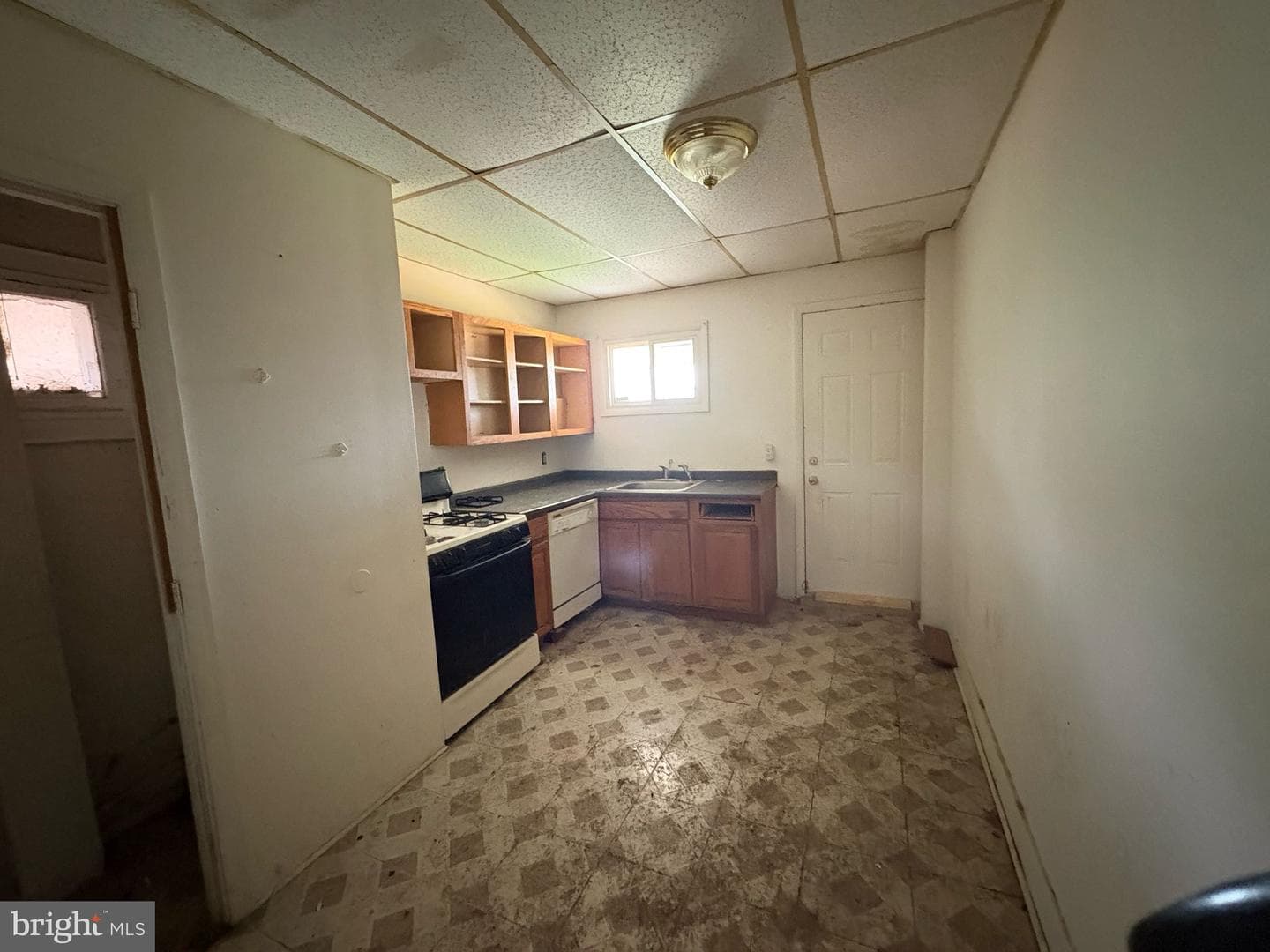 2440 Mcculloh Street photo 9