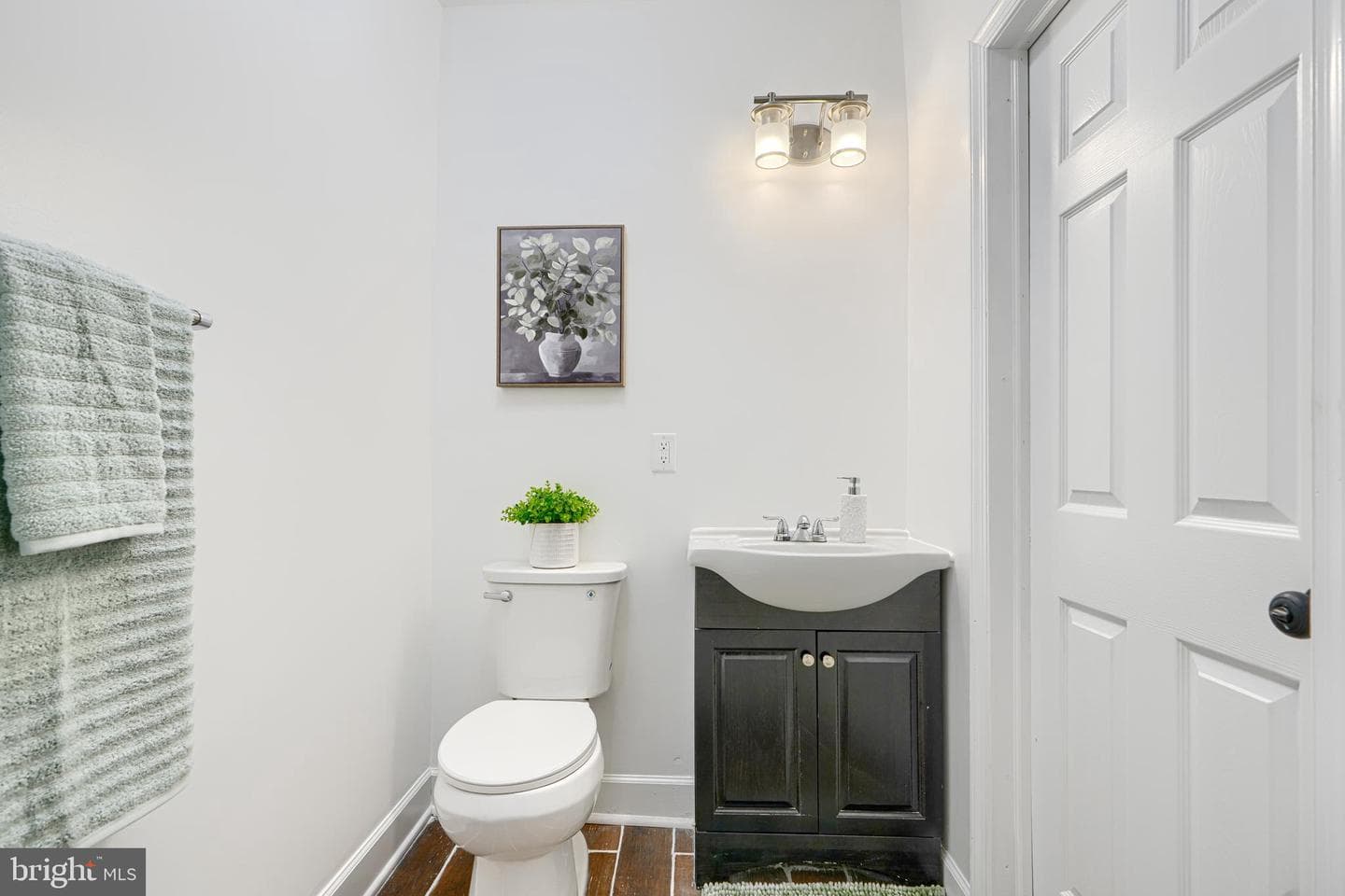 6583 Saint Helena Avenue photo 26