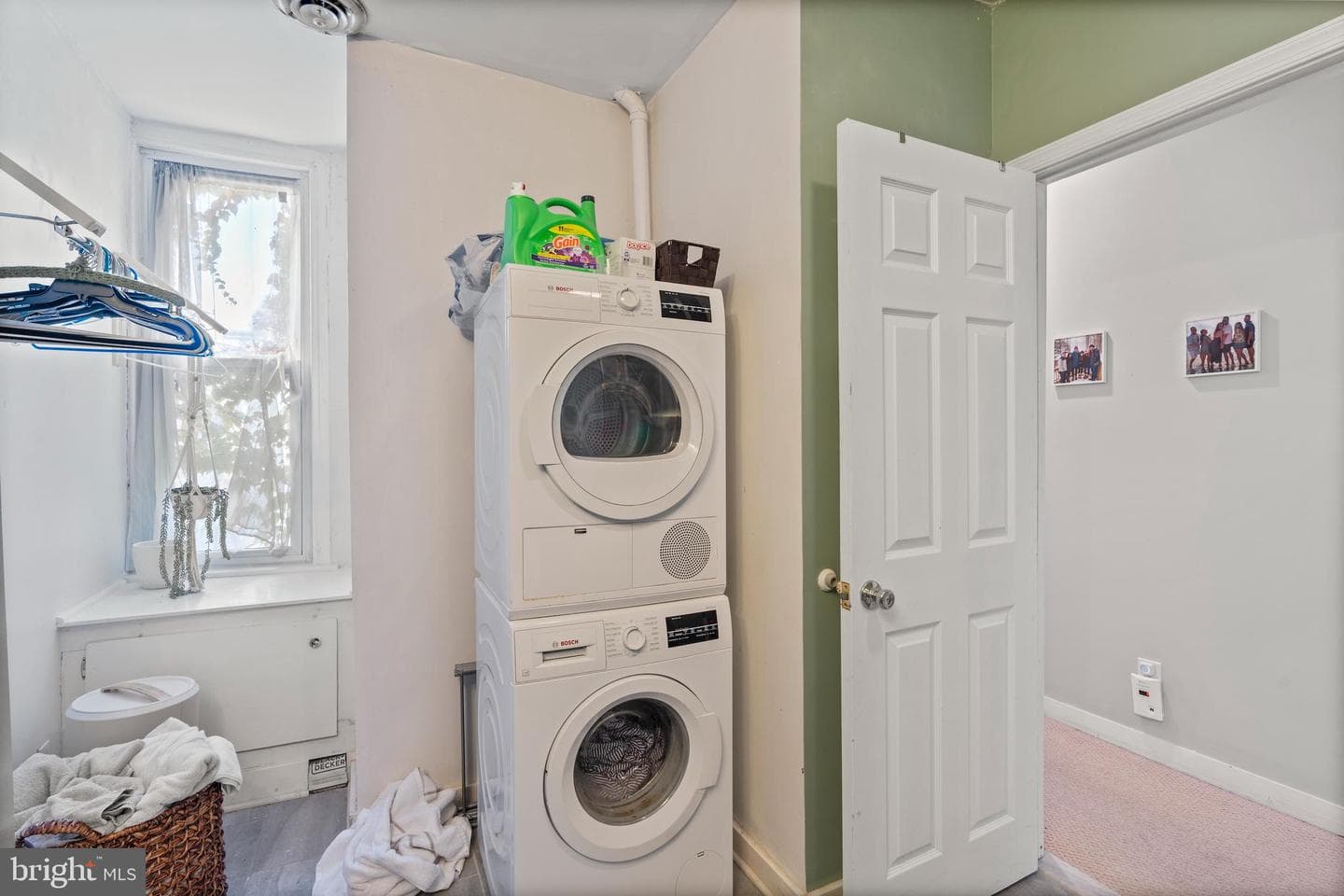 1043 Riverside Avenue photo 14