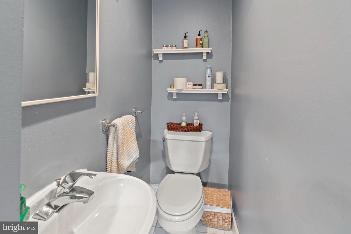 1043 Riverside Avenue photo 27