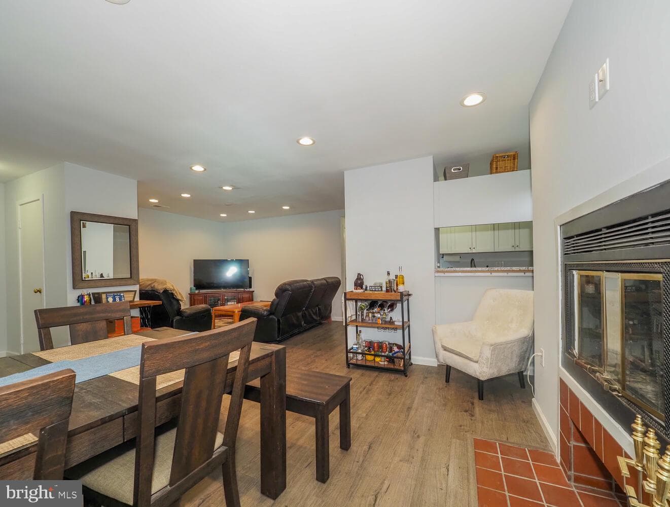 612 S Charles Street S #r 36 photo 5