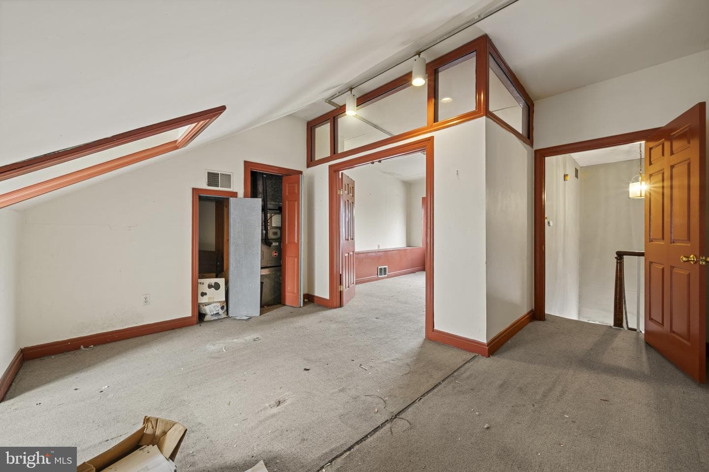 8 E Mulberry Street photo 26