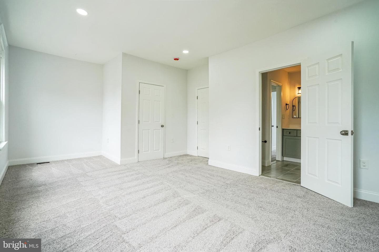 3017 The Alameda photo 11
