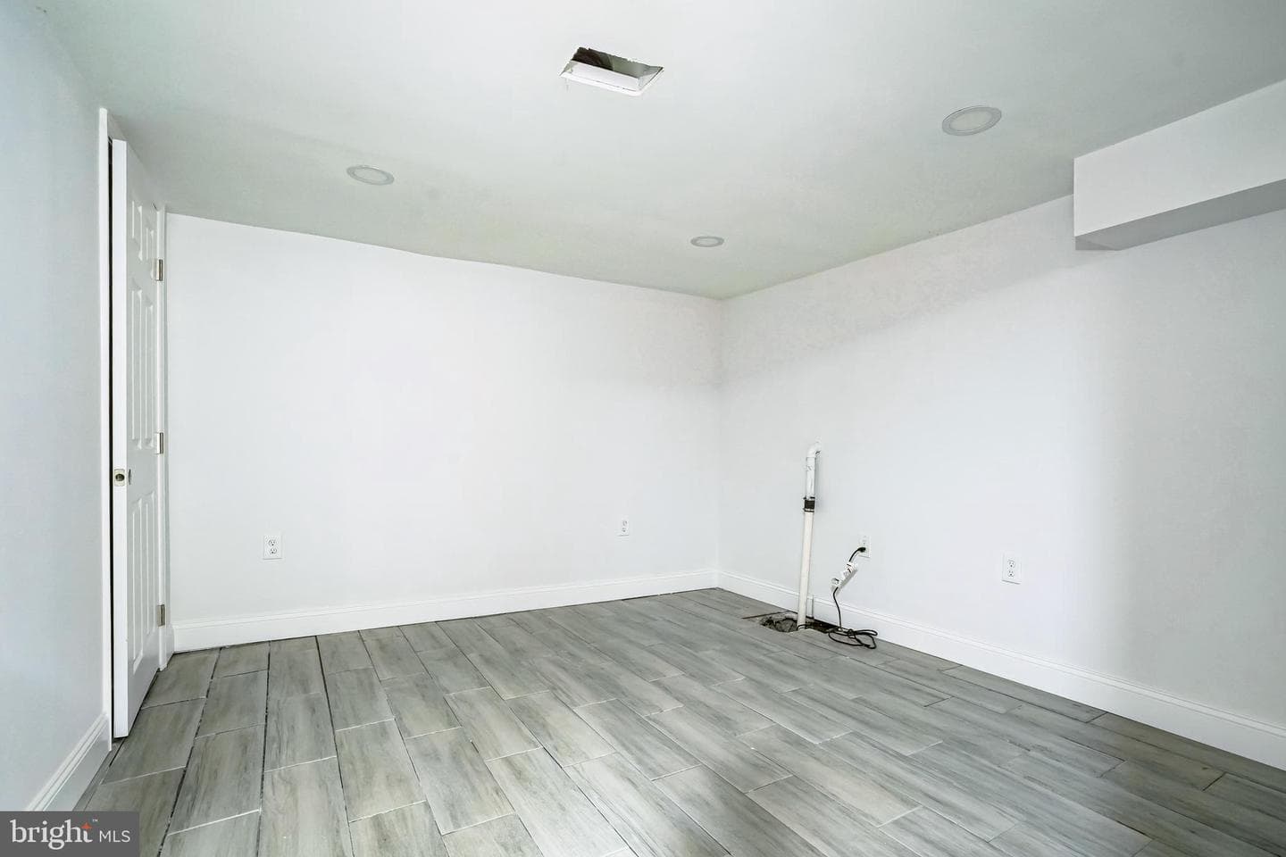 3017 The Alameda photo 21