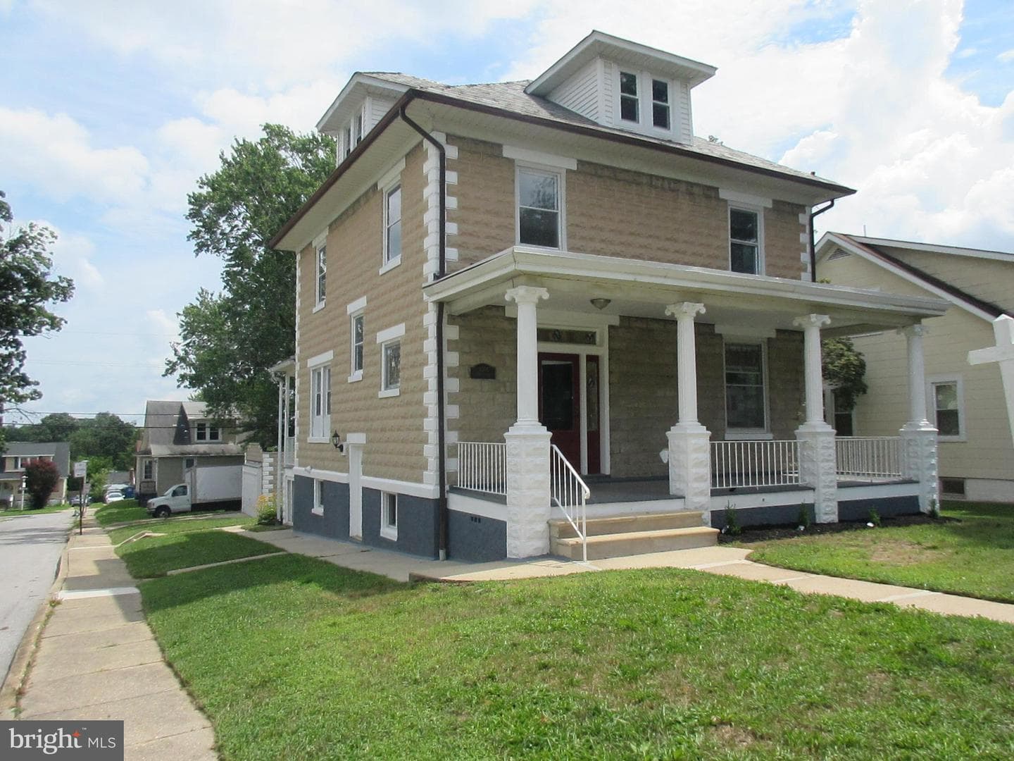 4000 Woodlea Avenue