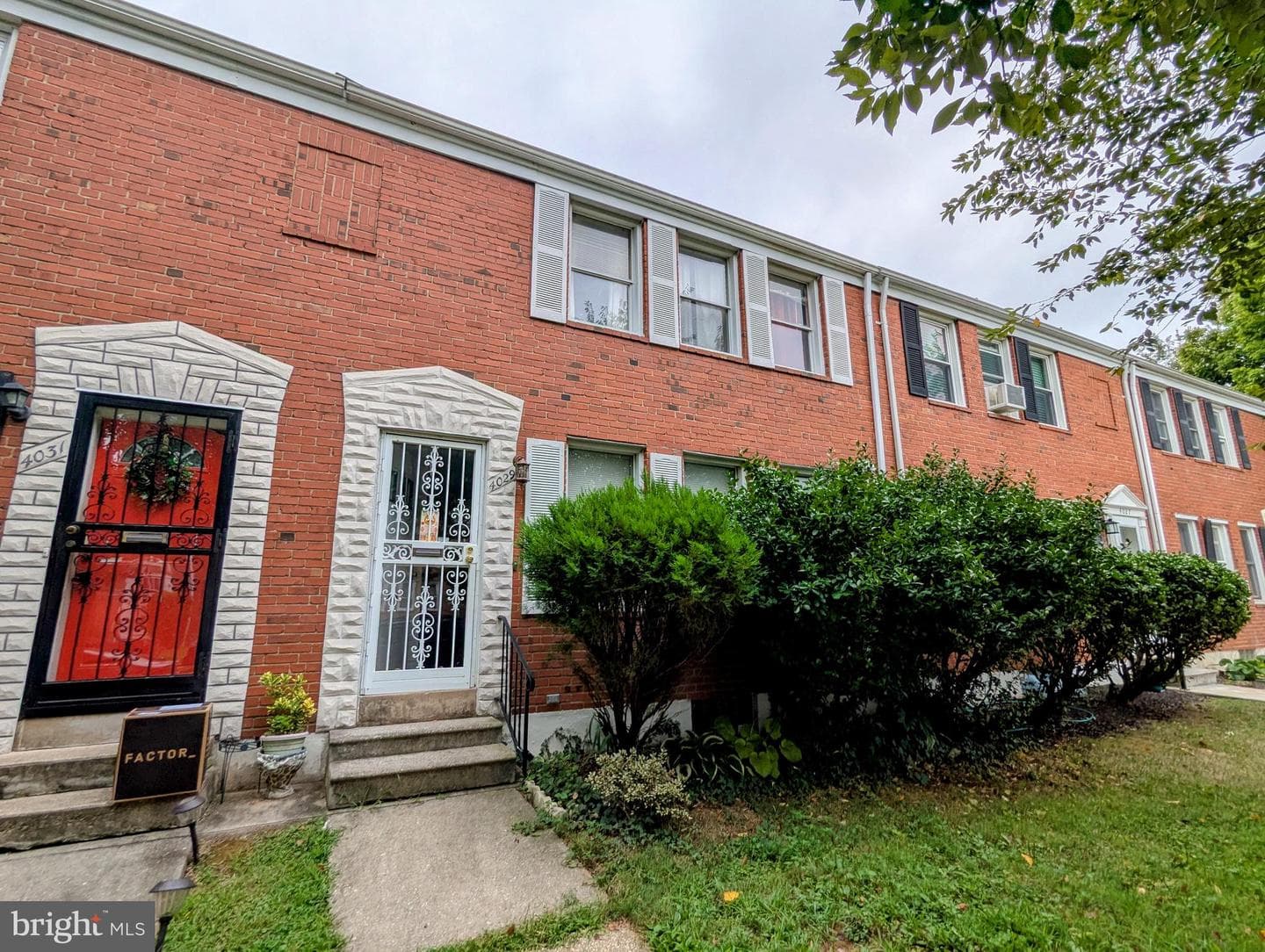 4029 Cedardale Road photo 1