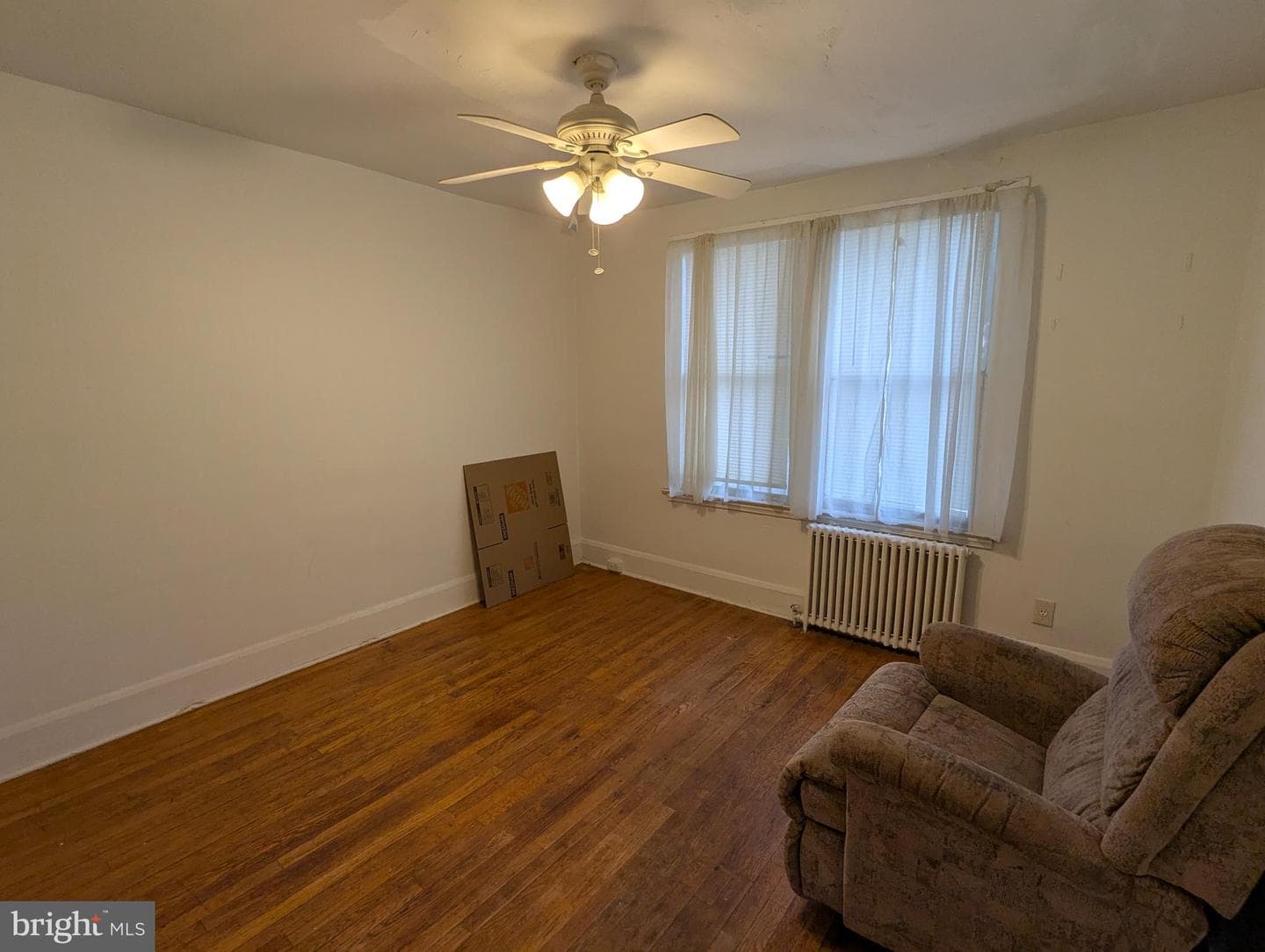 4029 Cedardale Road photo 5