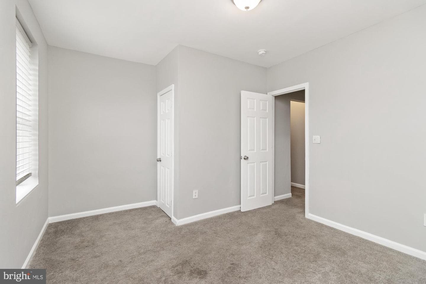 539 S Longwood Street photo 12