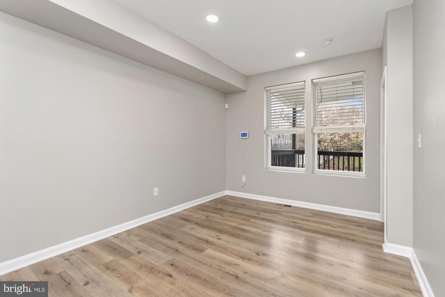 539 S Longwood Street photo 6