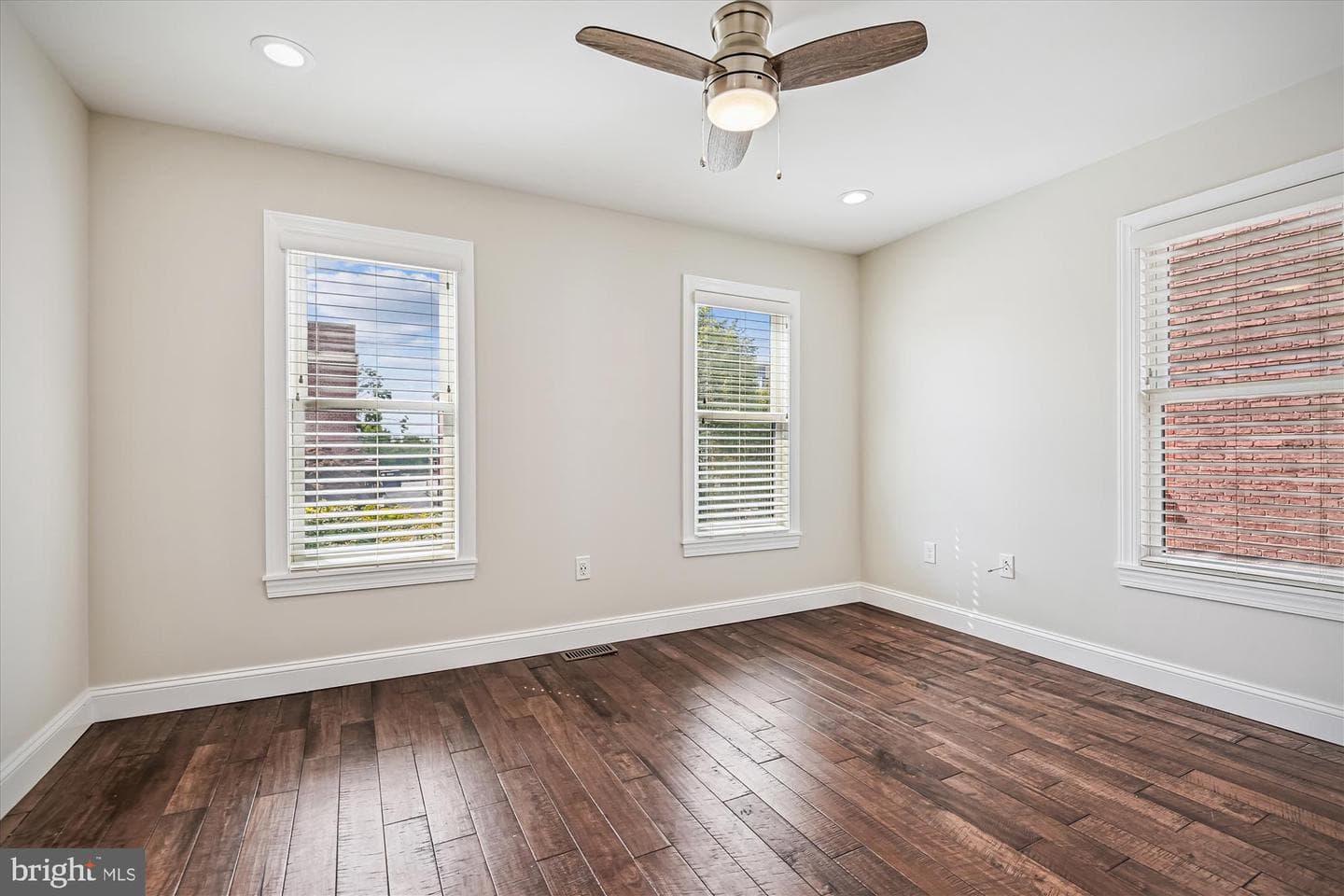 3709 Roland Avenue photo 31