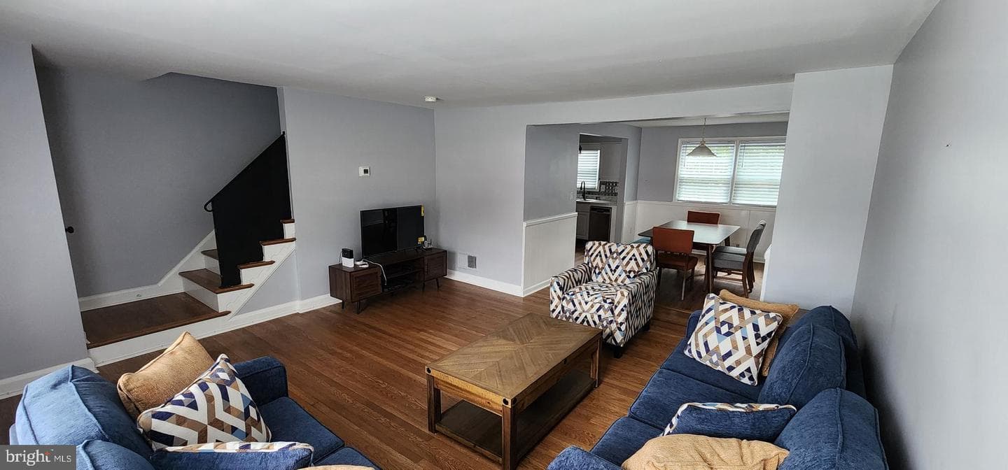 1033 Marlau Drive photo 3