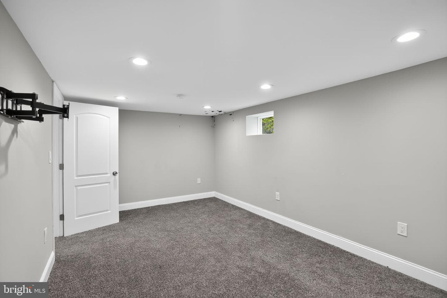 2810 Roselawn Avenue photo 34