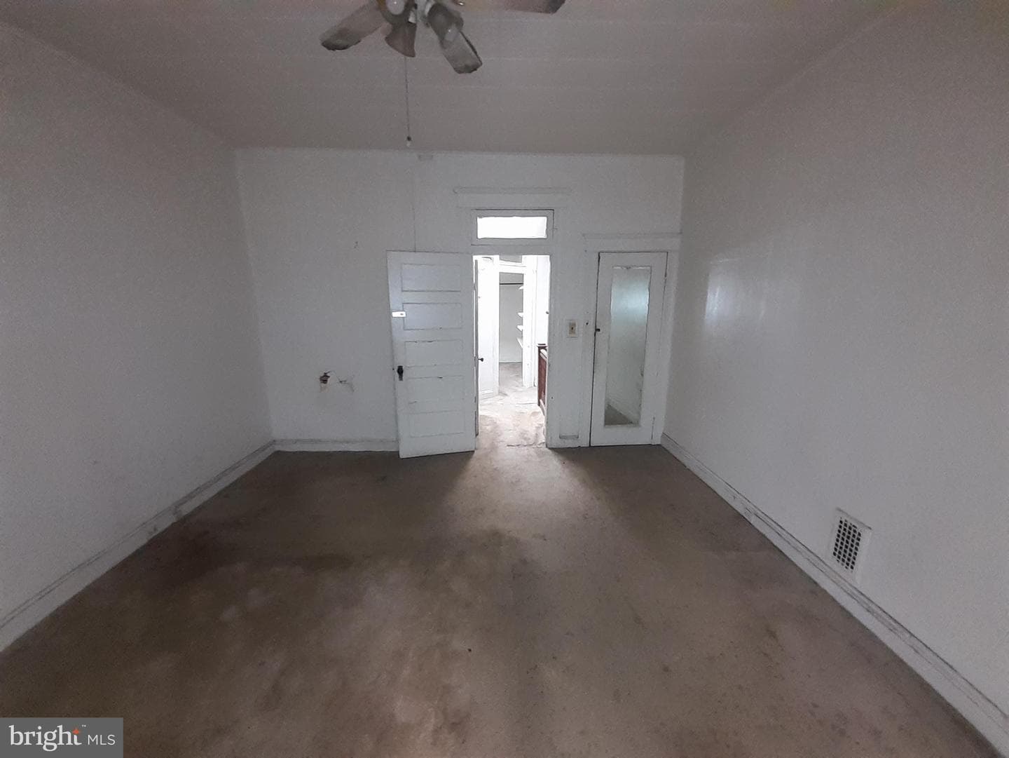 2714 Riggs Avenue photo 35