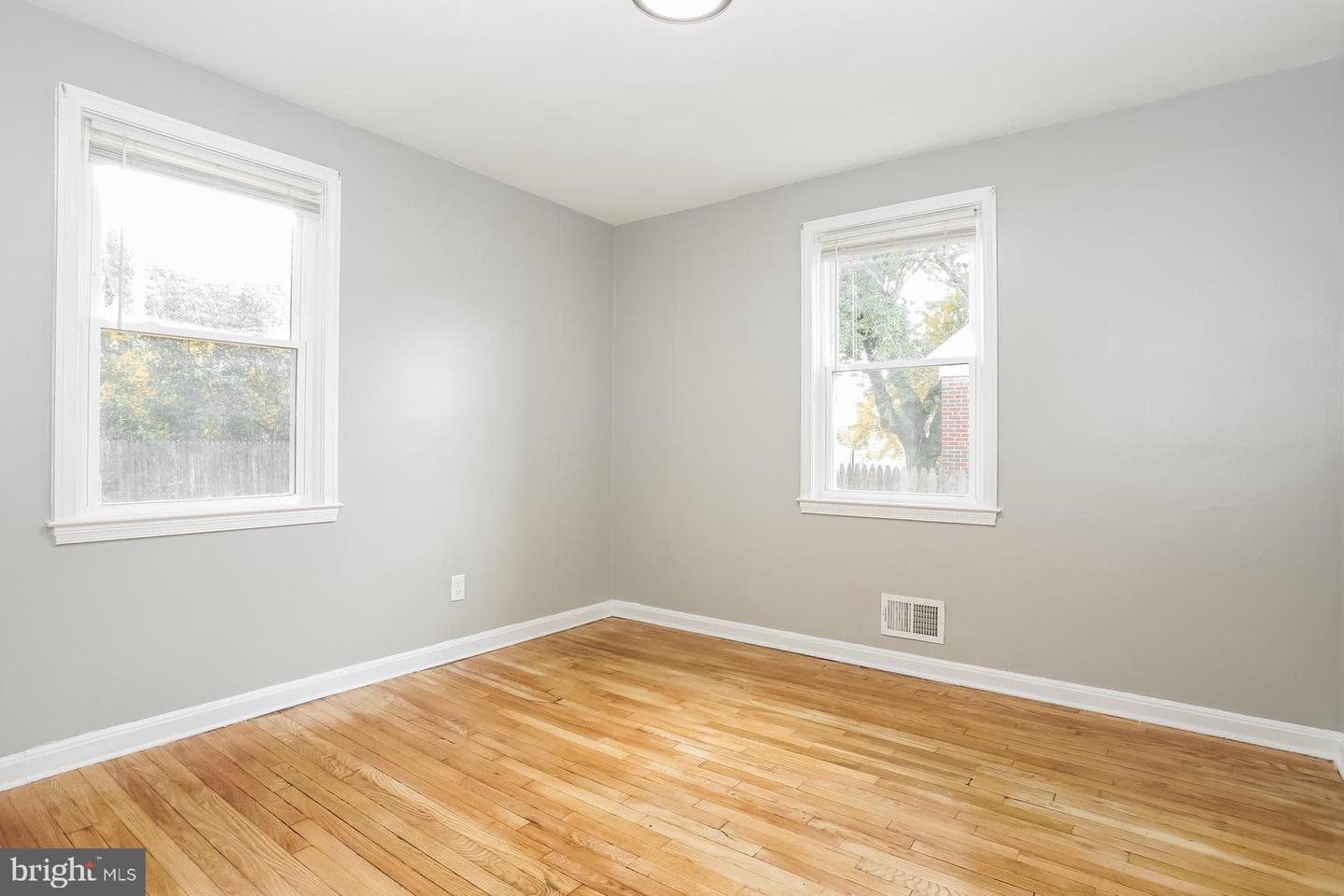 6207 Eastern Parkway photo 10