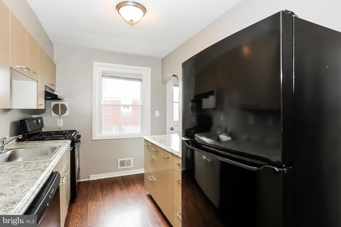 6207 Eastern Parkway photo 7