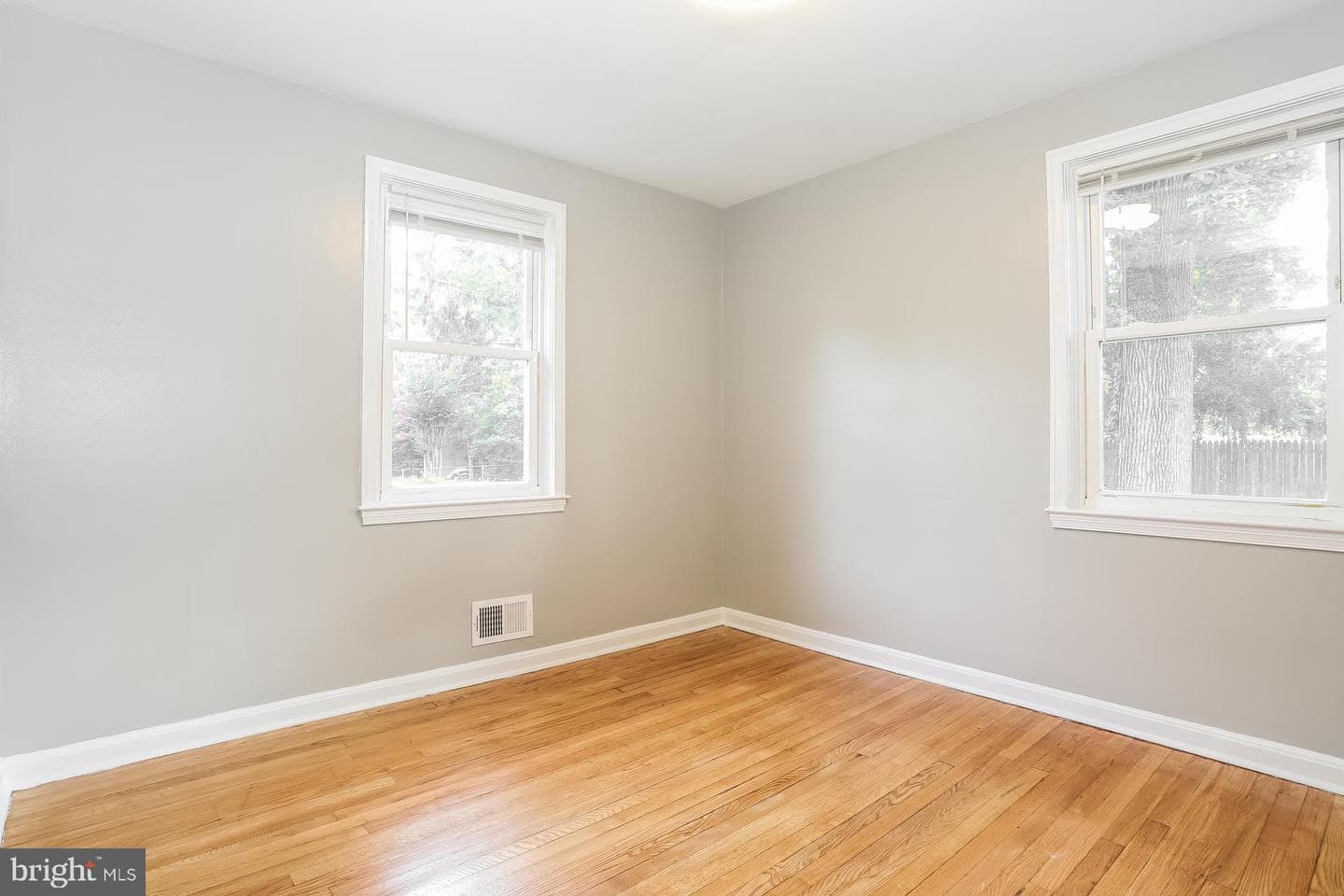 6207 Eastern Parkway photo 8