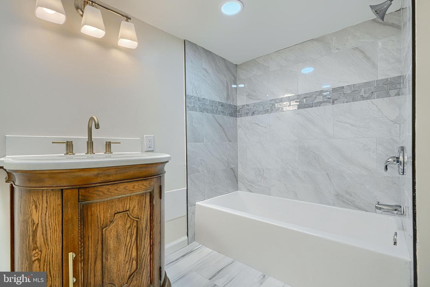 2220 Lake Avenue photo 32