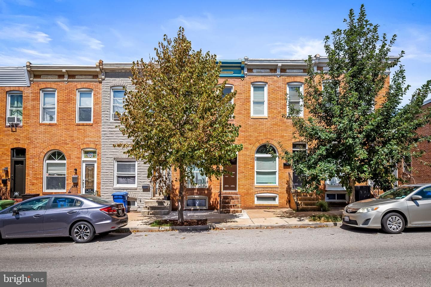 2718 Dillon Street photo 2