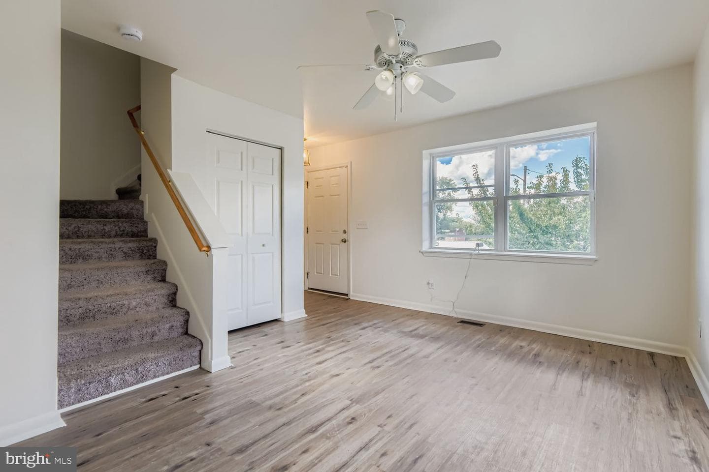 843 E Jeffrey Street photo 3