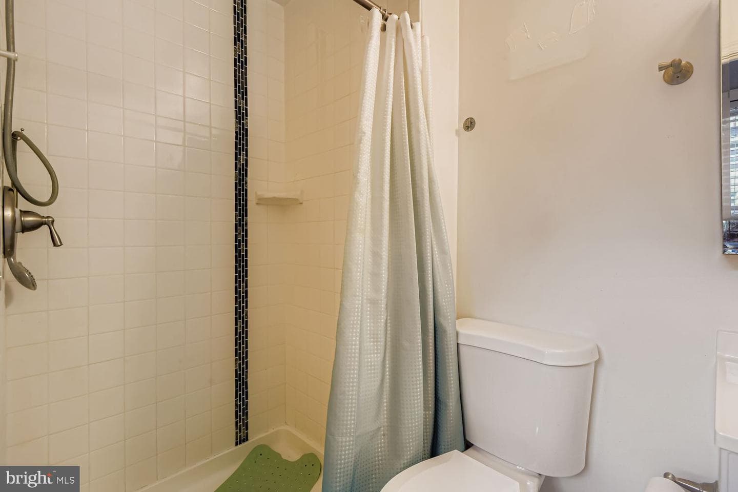 3033 Elliott Street photo 14