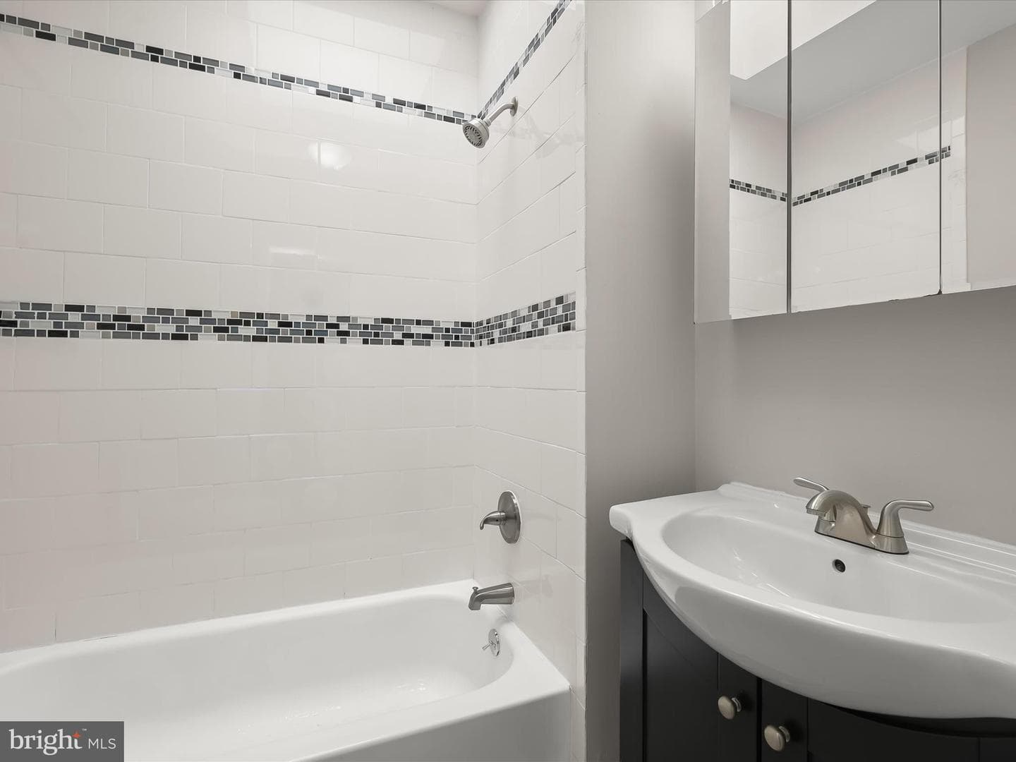 794 N Grantley Street photo 15