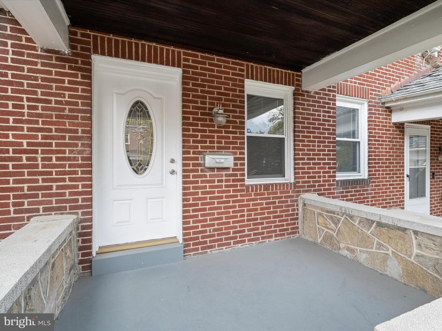 794 N Grantley Street photo 2