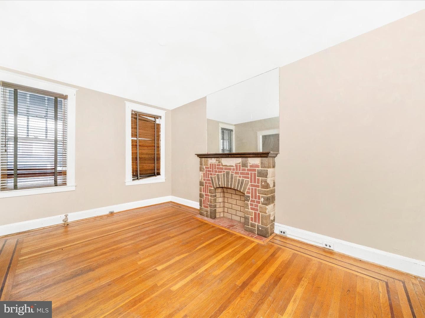 3805 Harlem Avenue photo 9