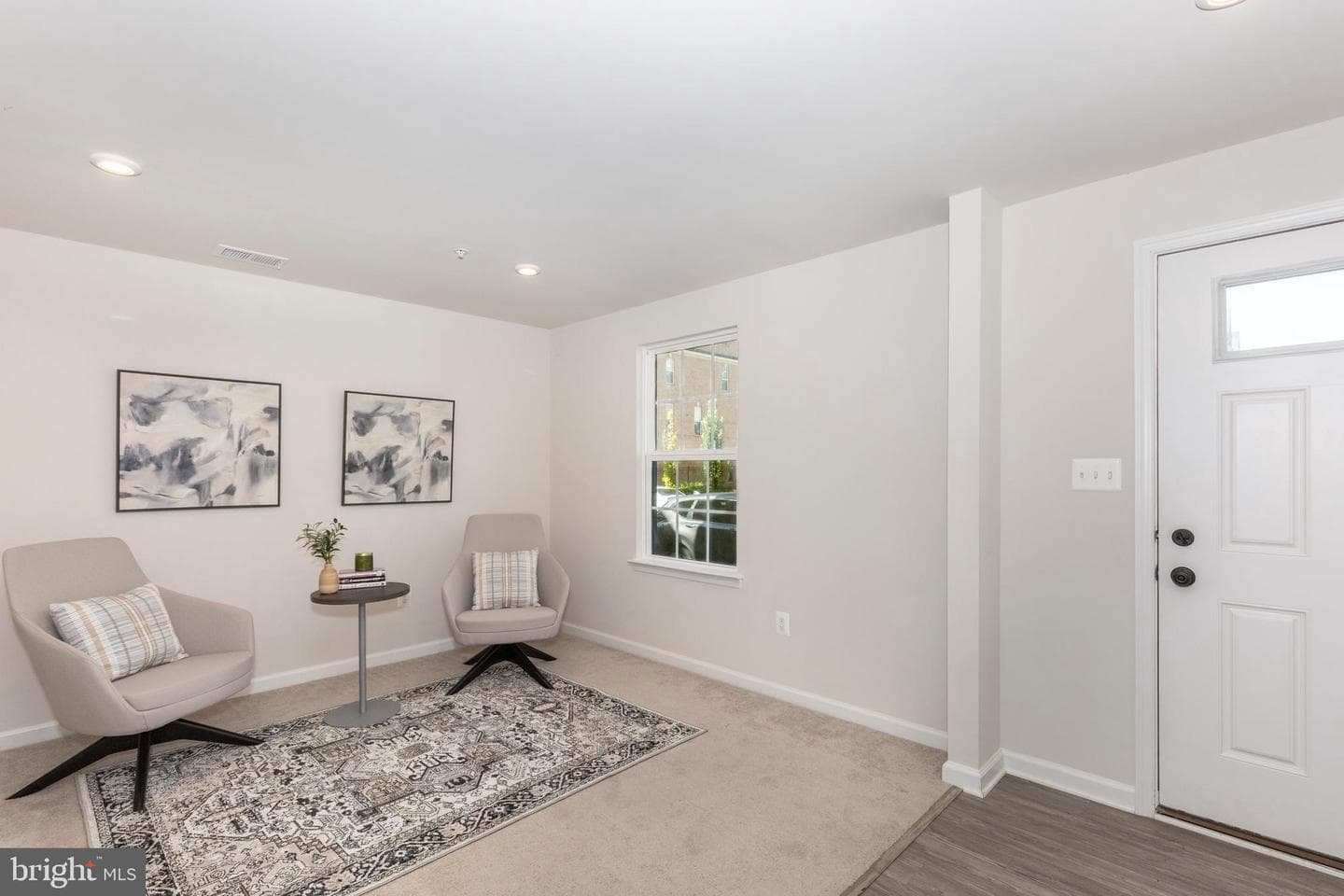 1015 Rutland Avenue photo 37