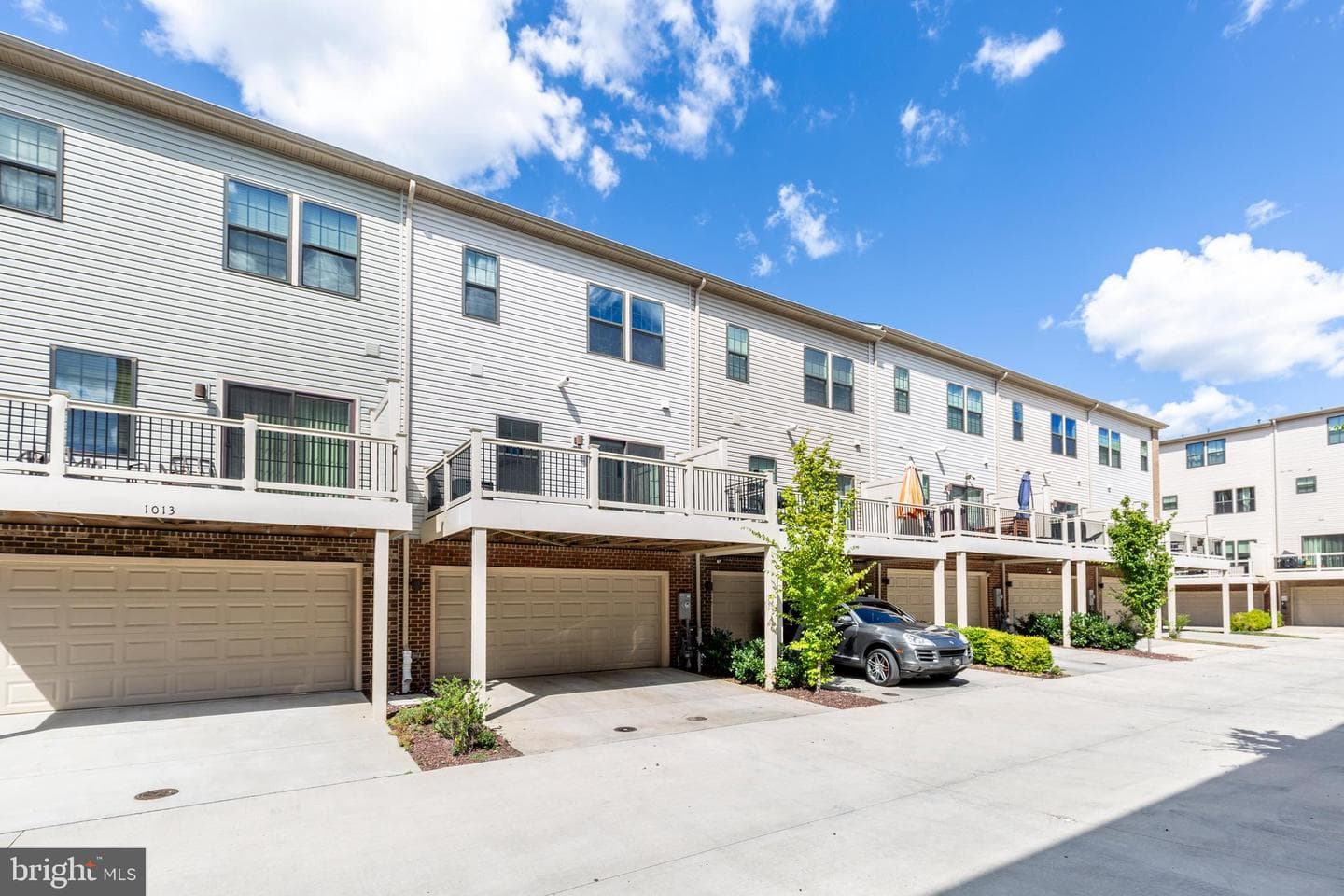 1015 Rutland Avenue photo 41