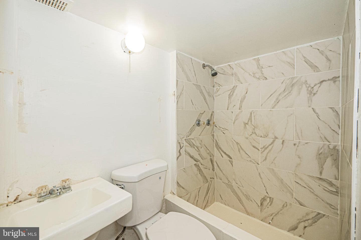 6424 Bushey Street photo 4