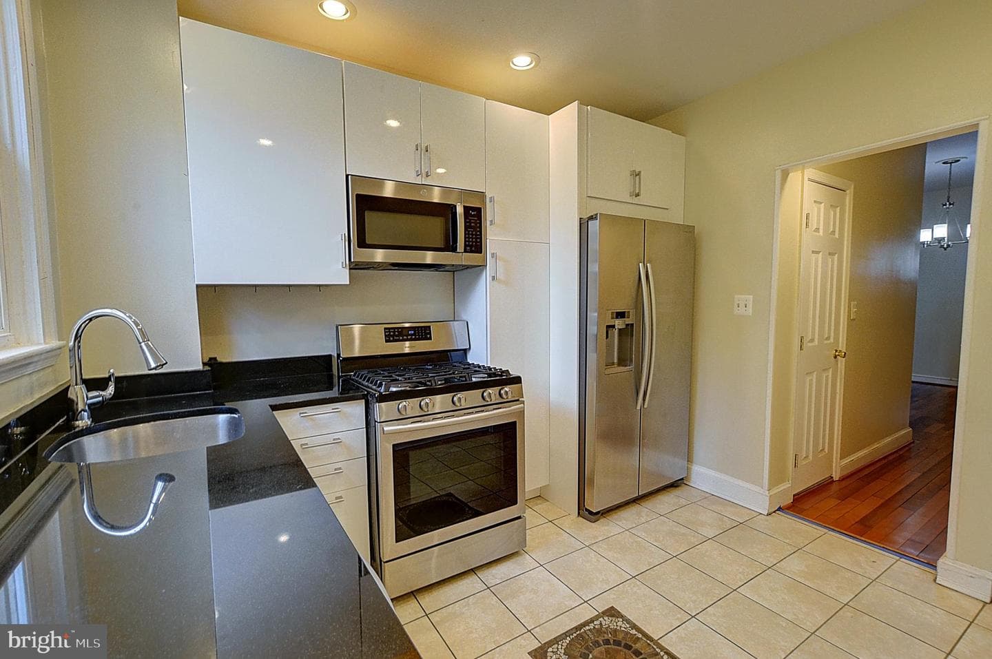 2331 Guilford Avenue photo 8