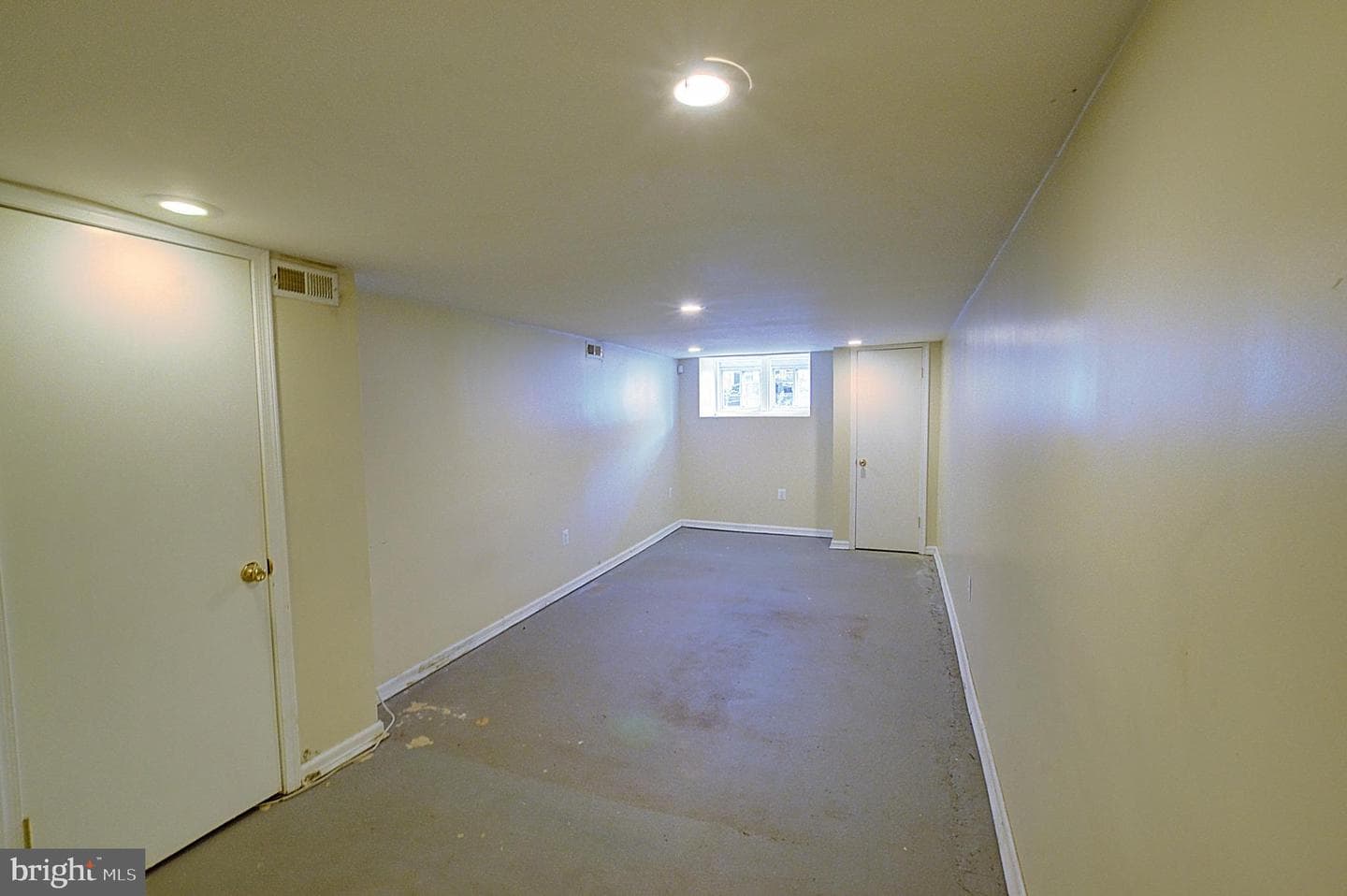 2331 Guilford Avenue photo 9