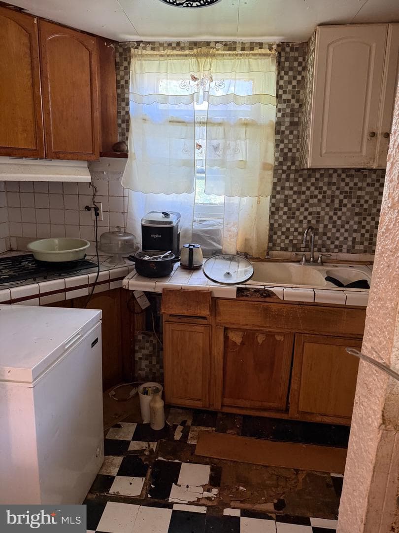 3403 W Rogers Avenue photo 2
