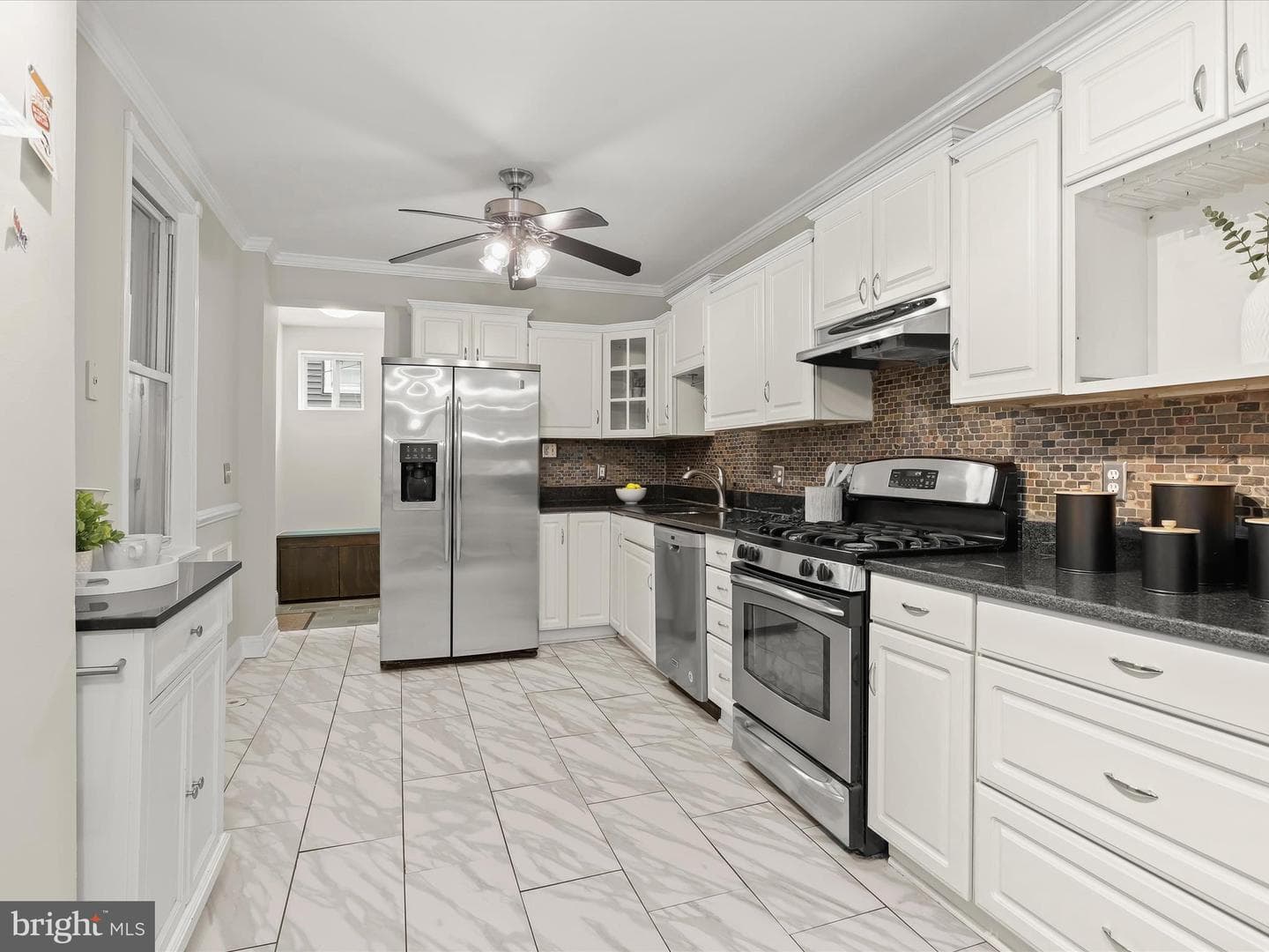 3203 Fait Avenue photo 12