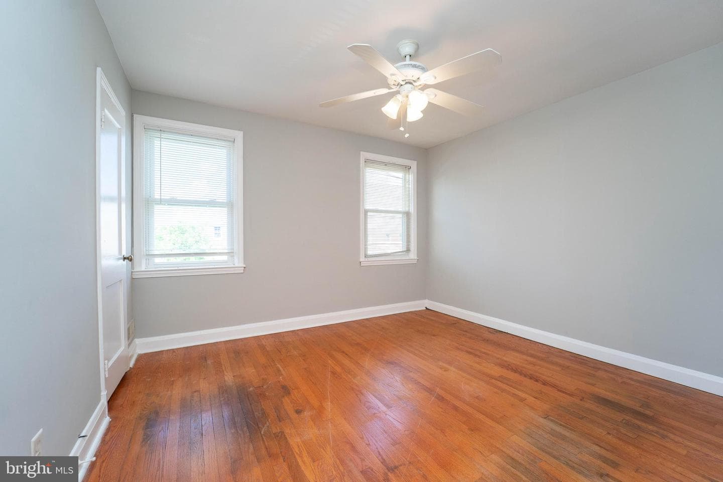 3733 Elmora Avenue photo 22