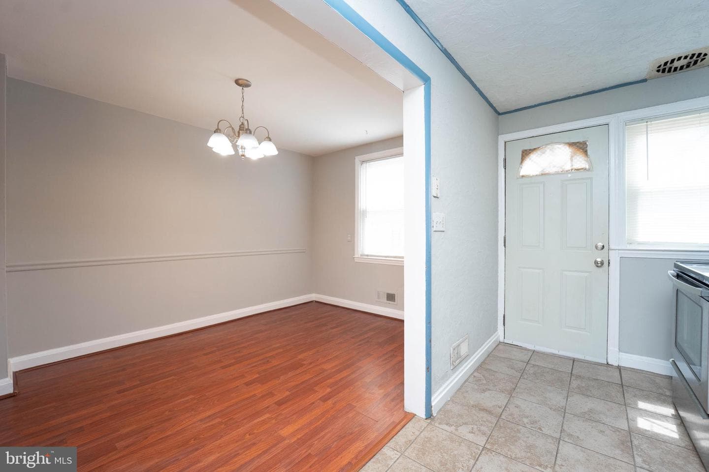 3733 Elmora Avenue photo 9