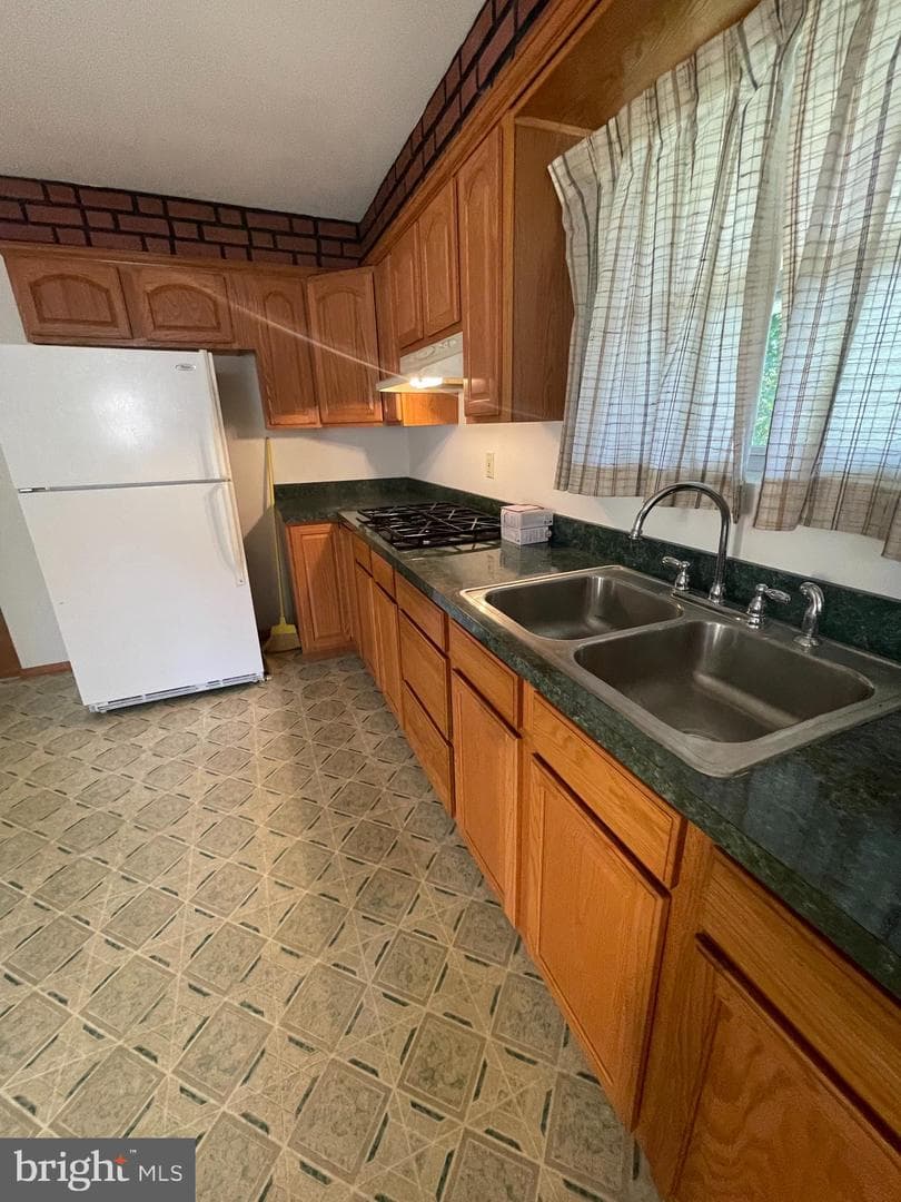1703 Long Place photo 10