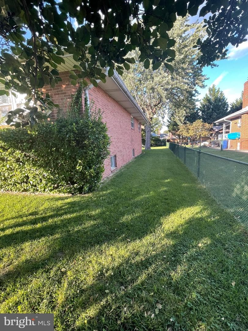 1703 Long Place photo 36