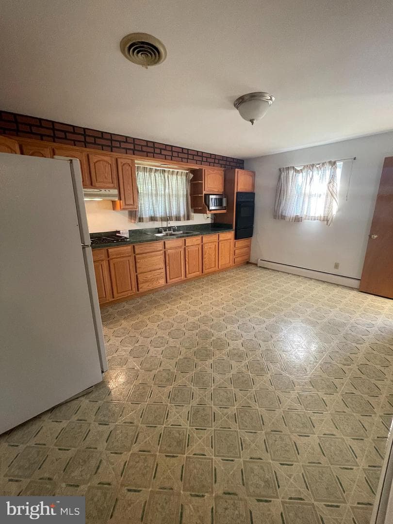 1703 Long Place photo 7